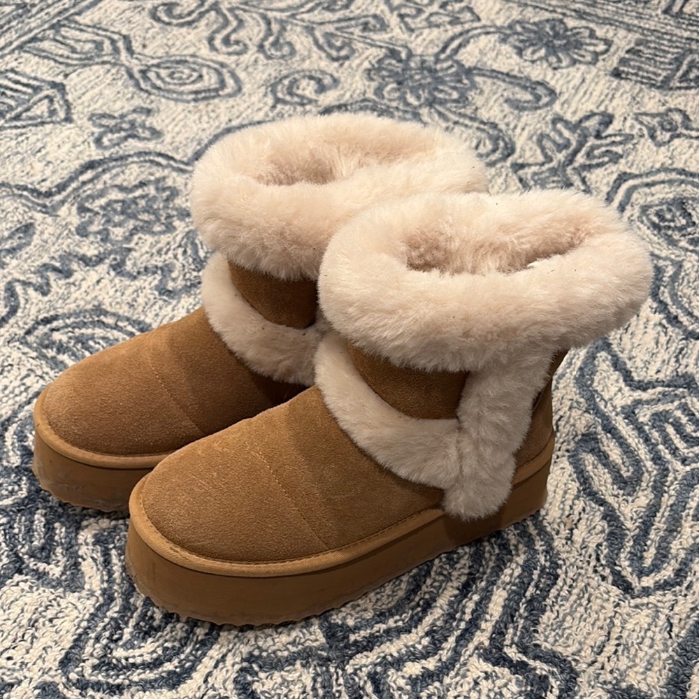 Tan and Cream Winter Boots with Plush Lining